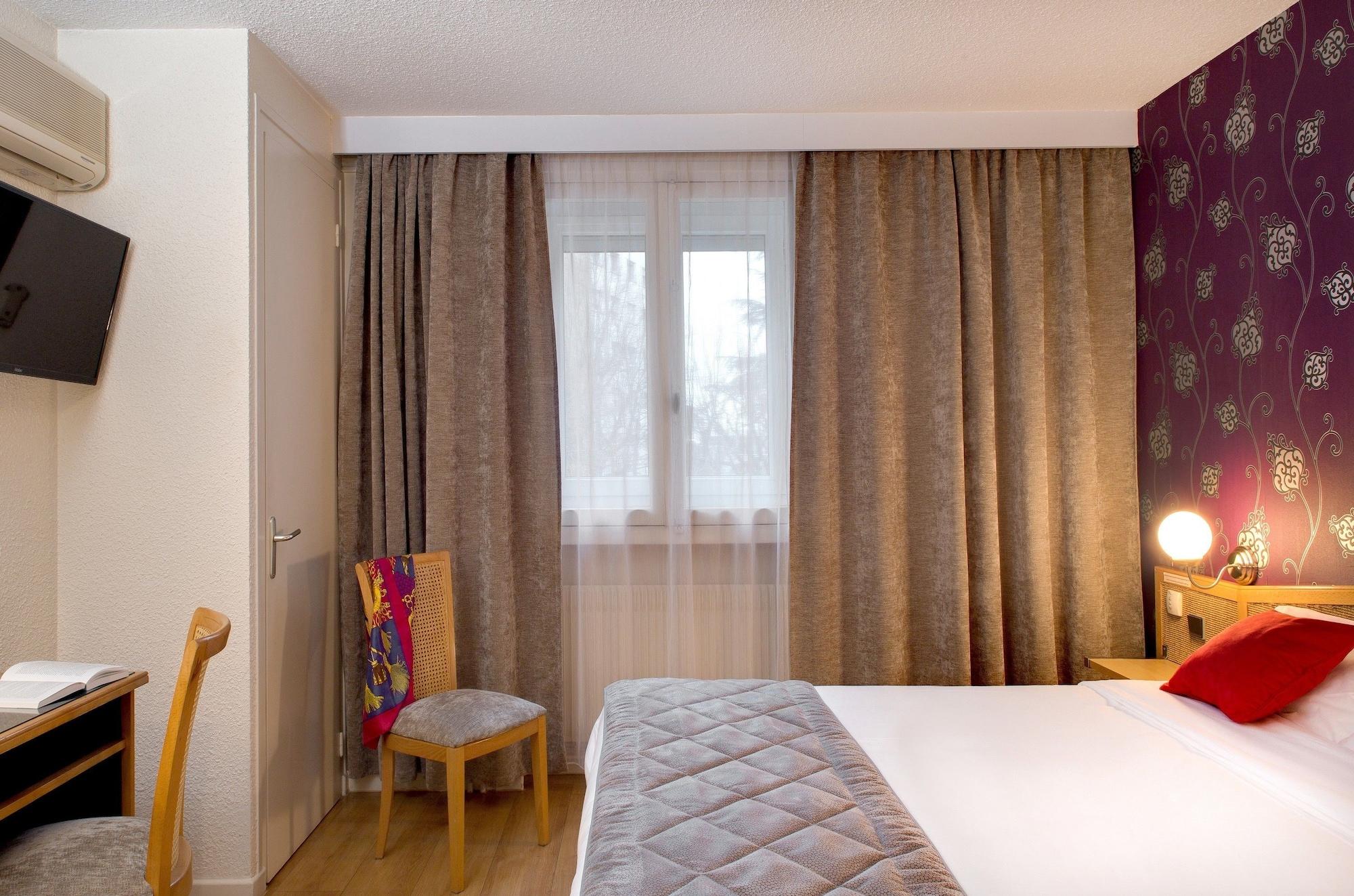 Logis Hotel Du Midi - Saint Etienne Sud Ngoại thất bức ảnh