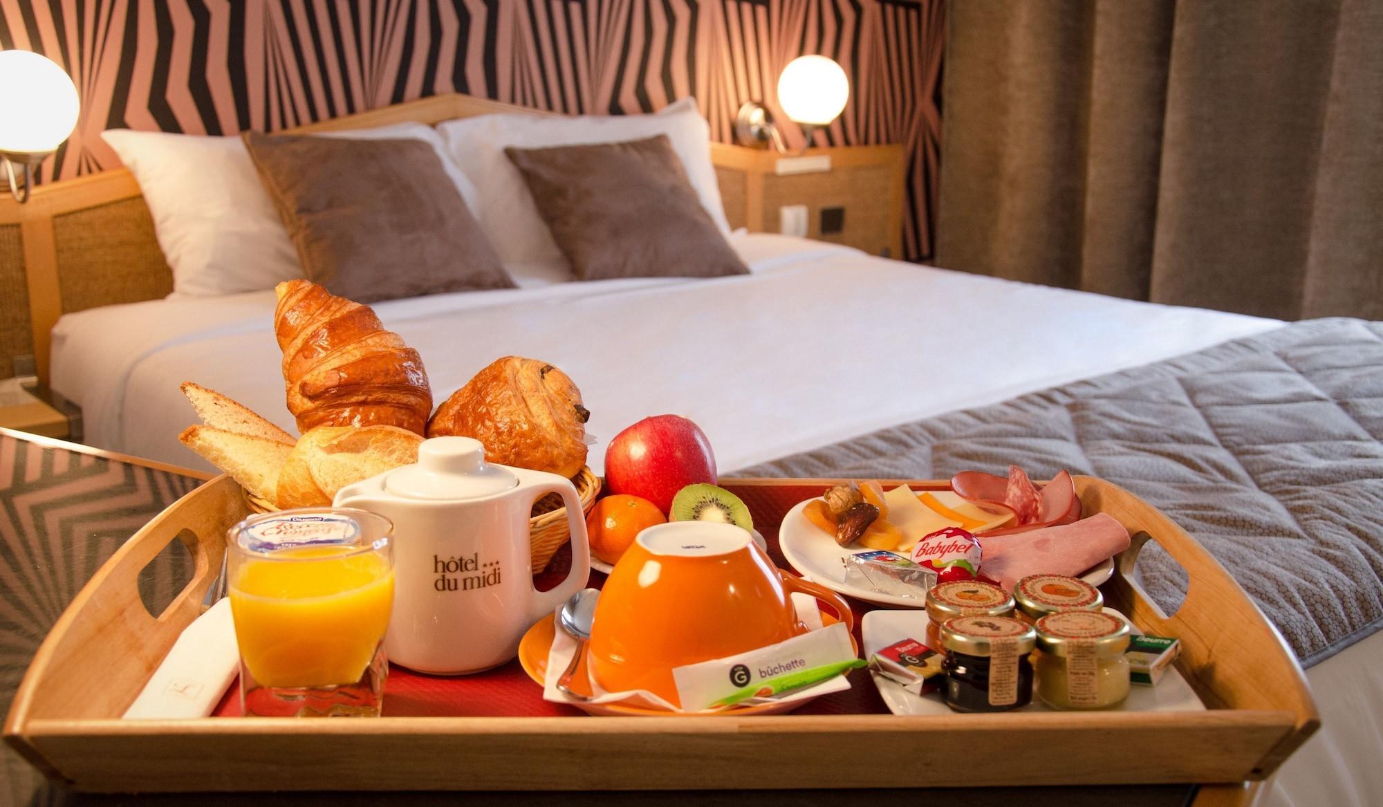Logis Hotel Du Midi - Saint Etienne Sud Ngoại thất bức ảnh