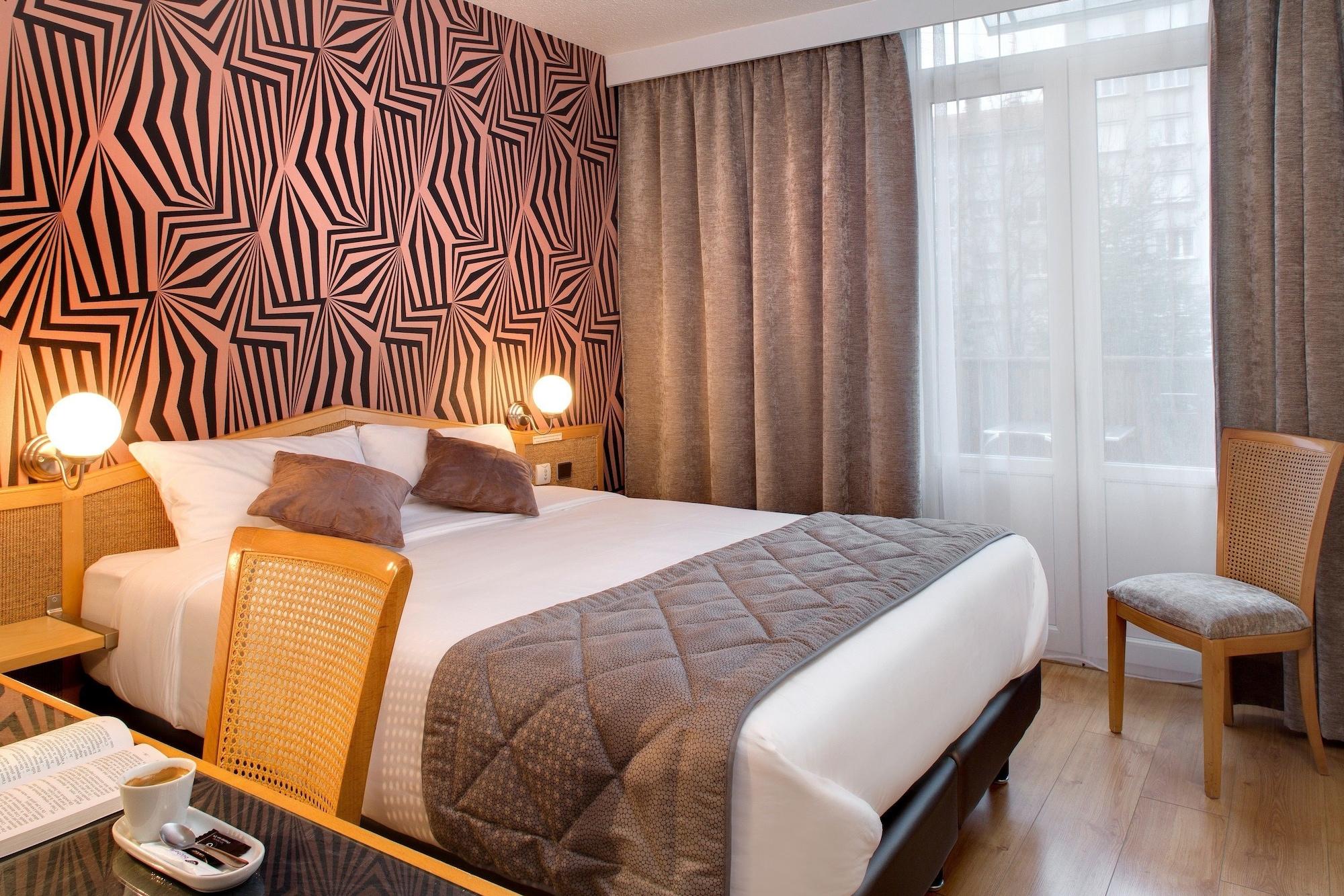Logis Hotel Du Midi - Saint Etienne Sud Ngoại thất bức ảnh