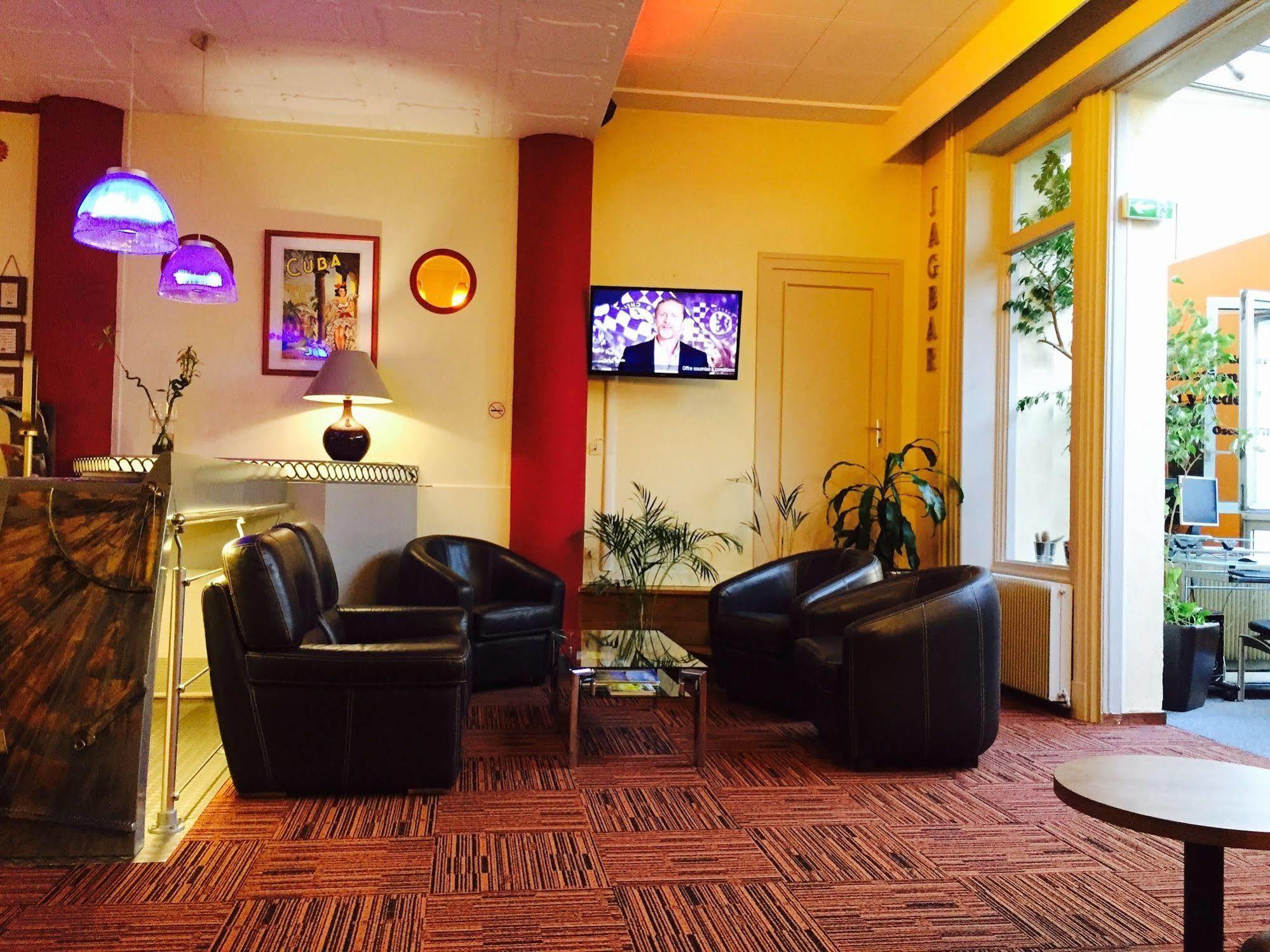 Logis Hotel Du Midi - Saint Etienne Sud Ngoại thất bức ảnh